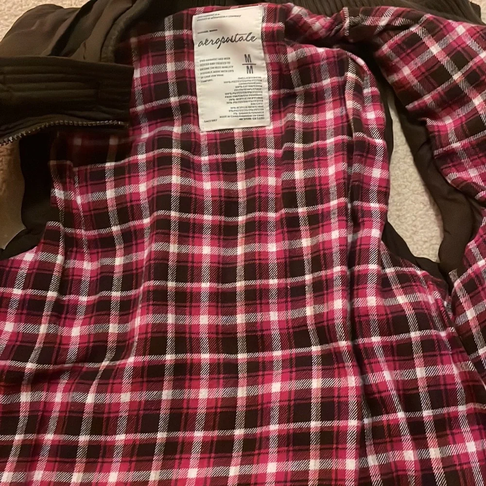 Vest - Picture 4 of 4